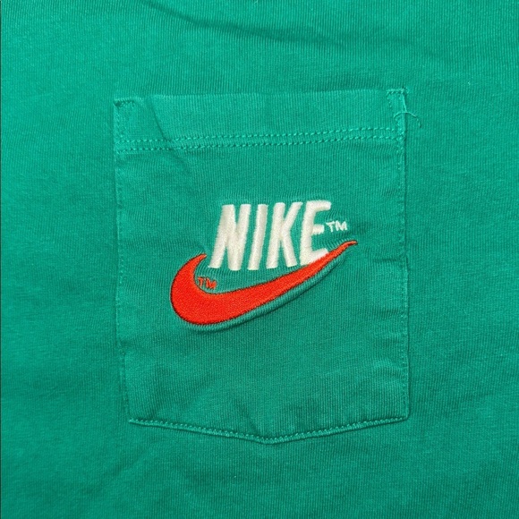 Nike Green Short Sleeve Tee - Picture 2 of 6